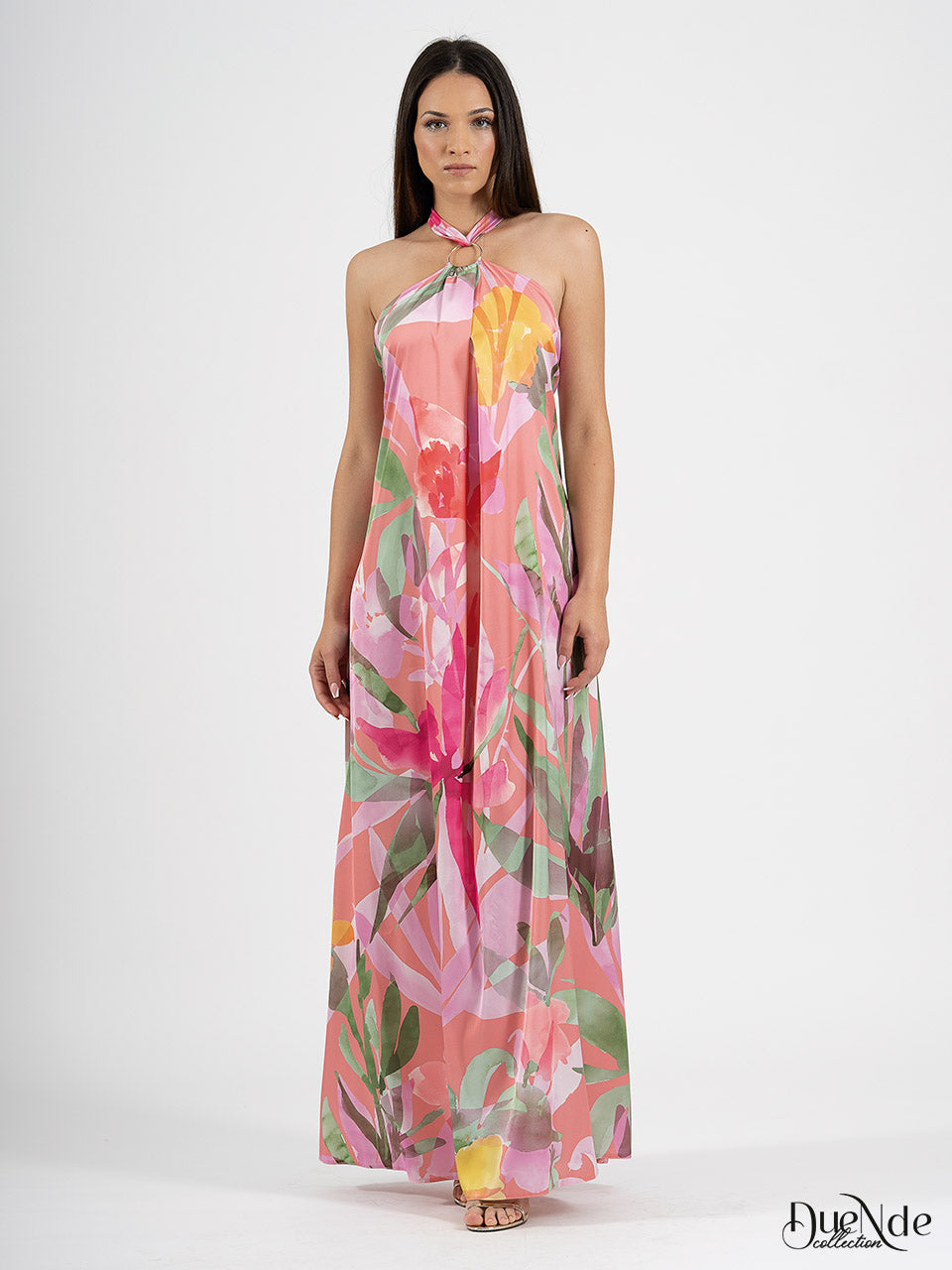 Vestido maxi y estampado de satén con escote Halter y espalda descubierta