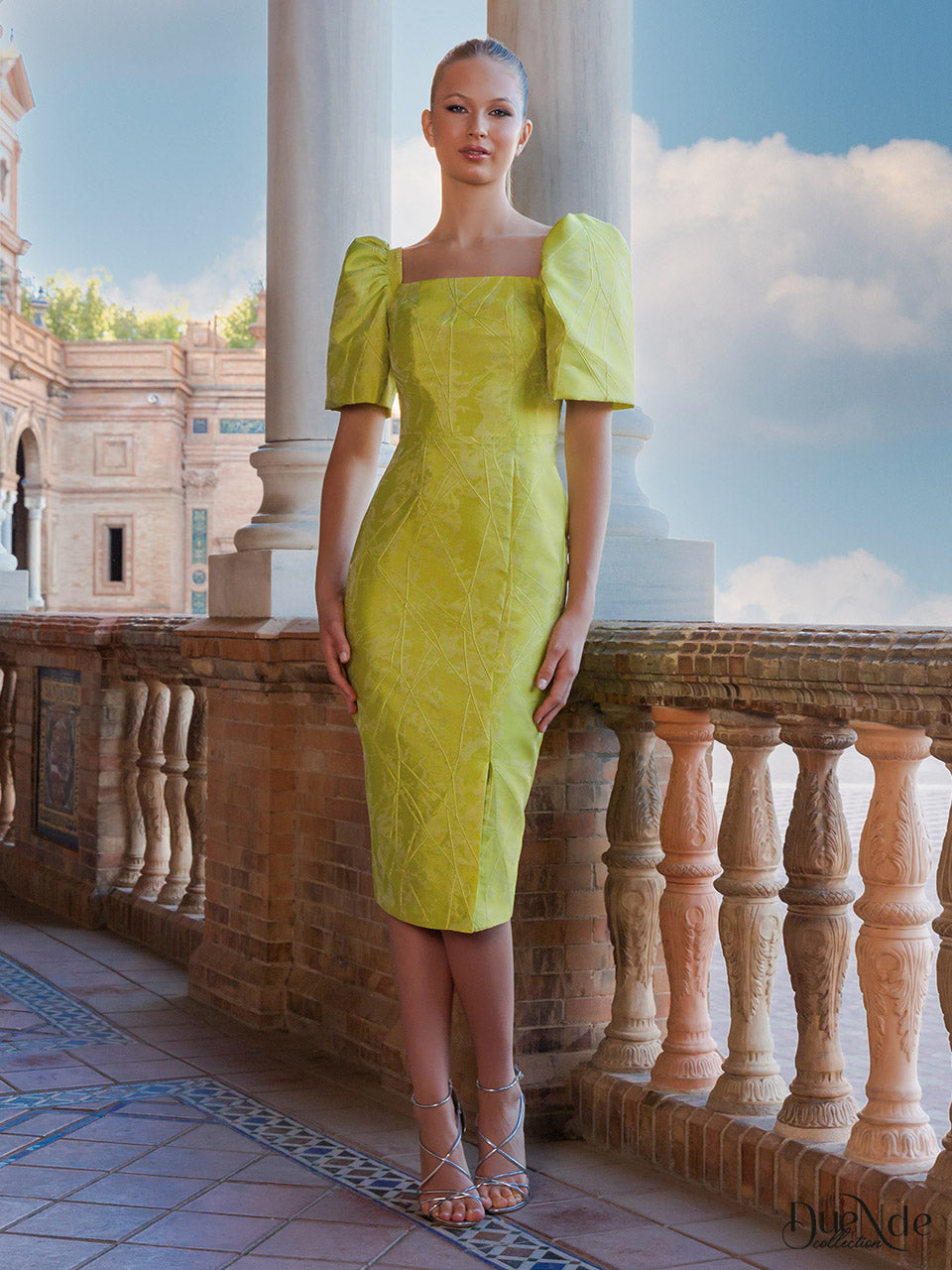 Vestido midi de tubo con escote cuadrado y manga 3/4 de farol