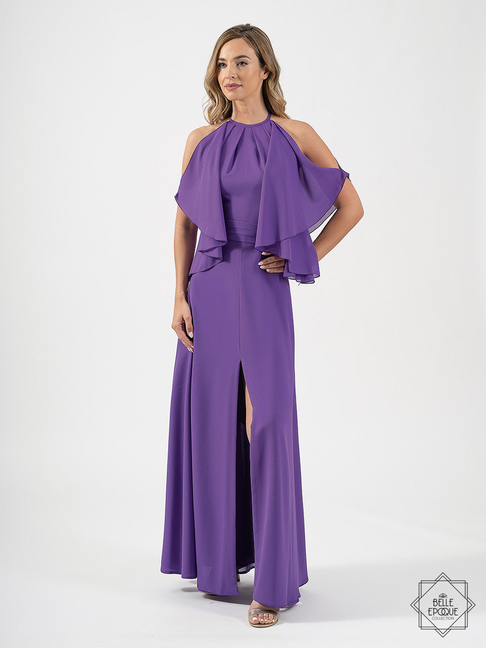 Vestido Largo Crepe De Escote Halter Plisado Con Hombros Descubiertos