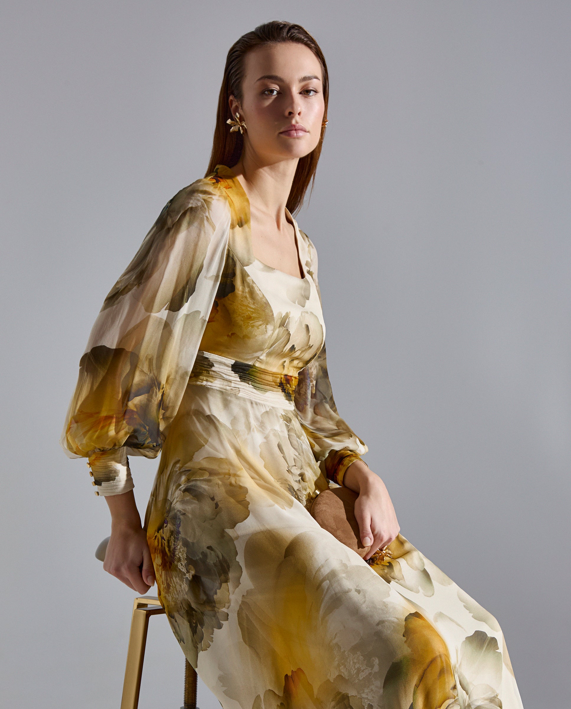 Vestido midi gasa palabra estampado floral y escote cuadrado