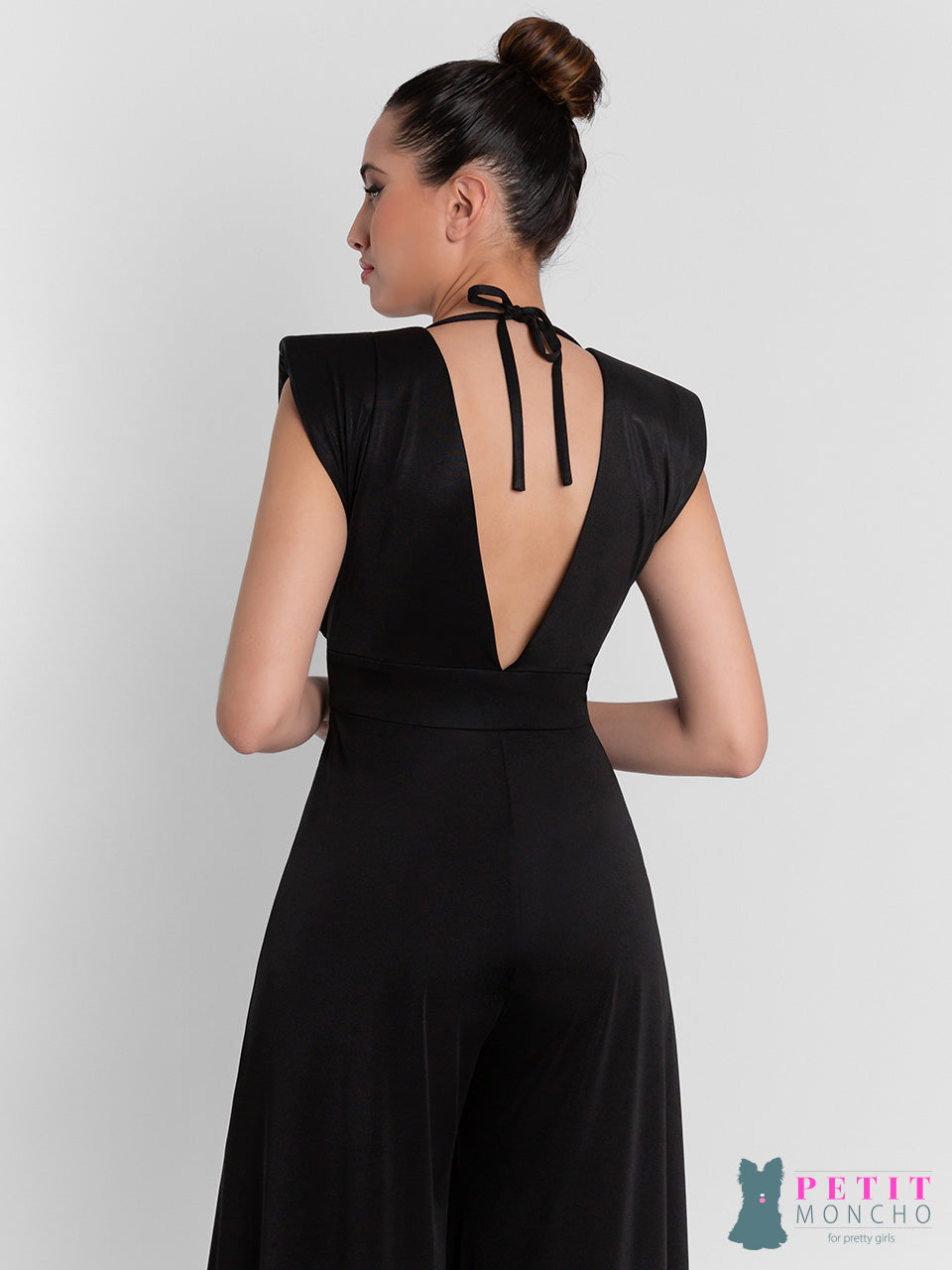 Mono largo laminado de punto con escote profundo y espalda descubierta