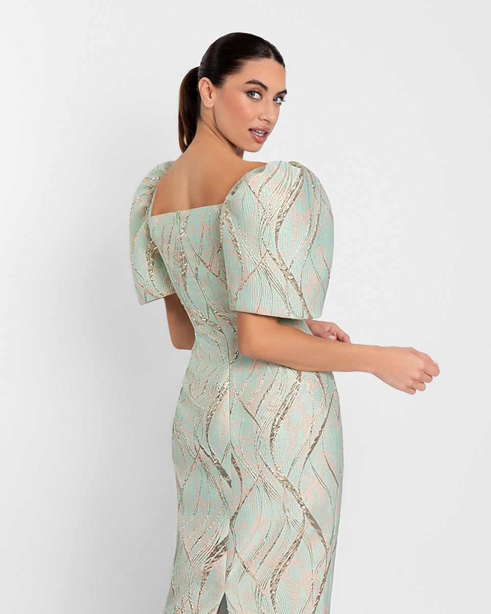 Vestido midi jackard recto y estampado con manga de farol y escote corazón