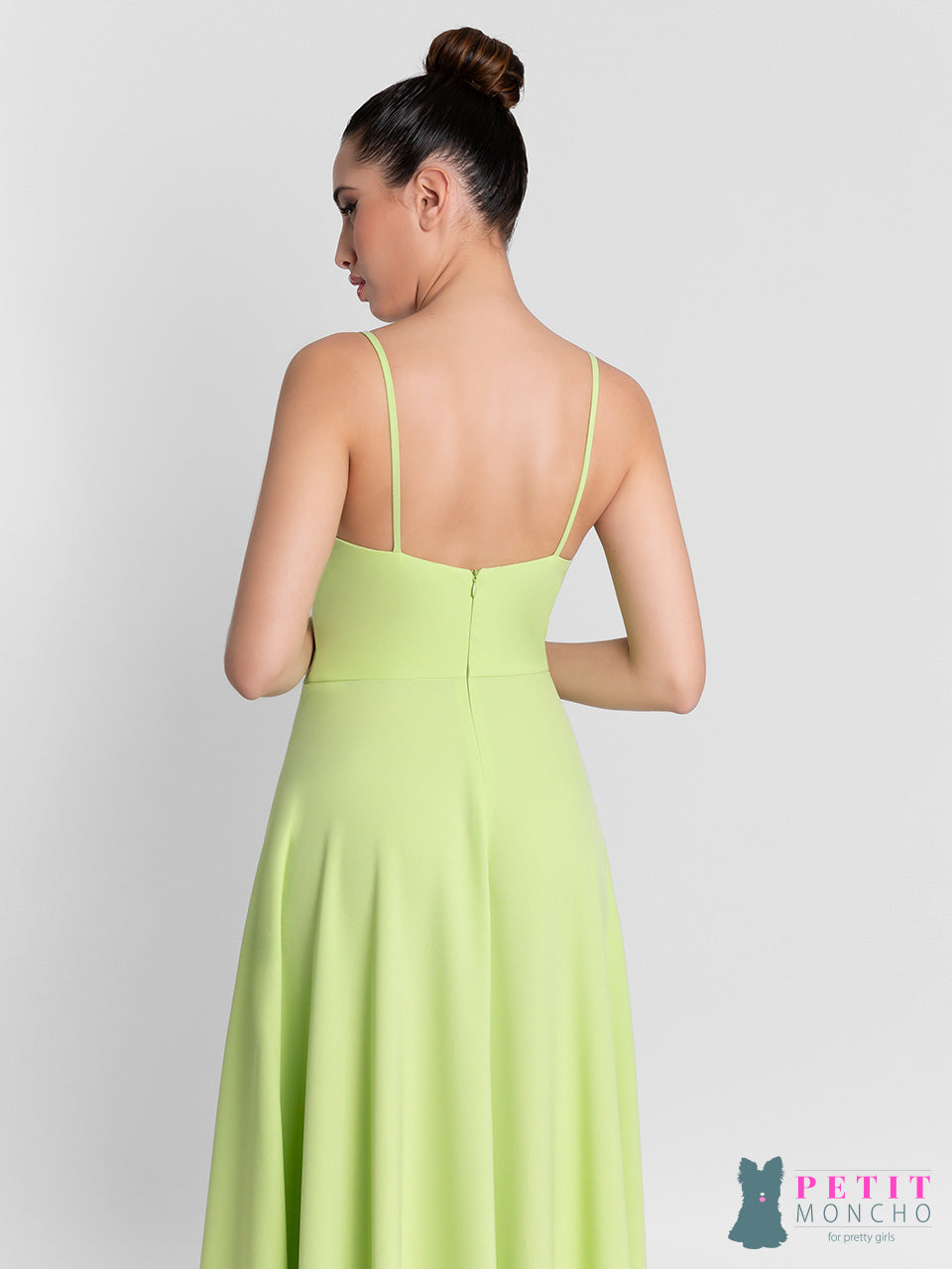 Vestido largo crepe de escote en V sin mangas con abertura lateral