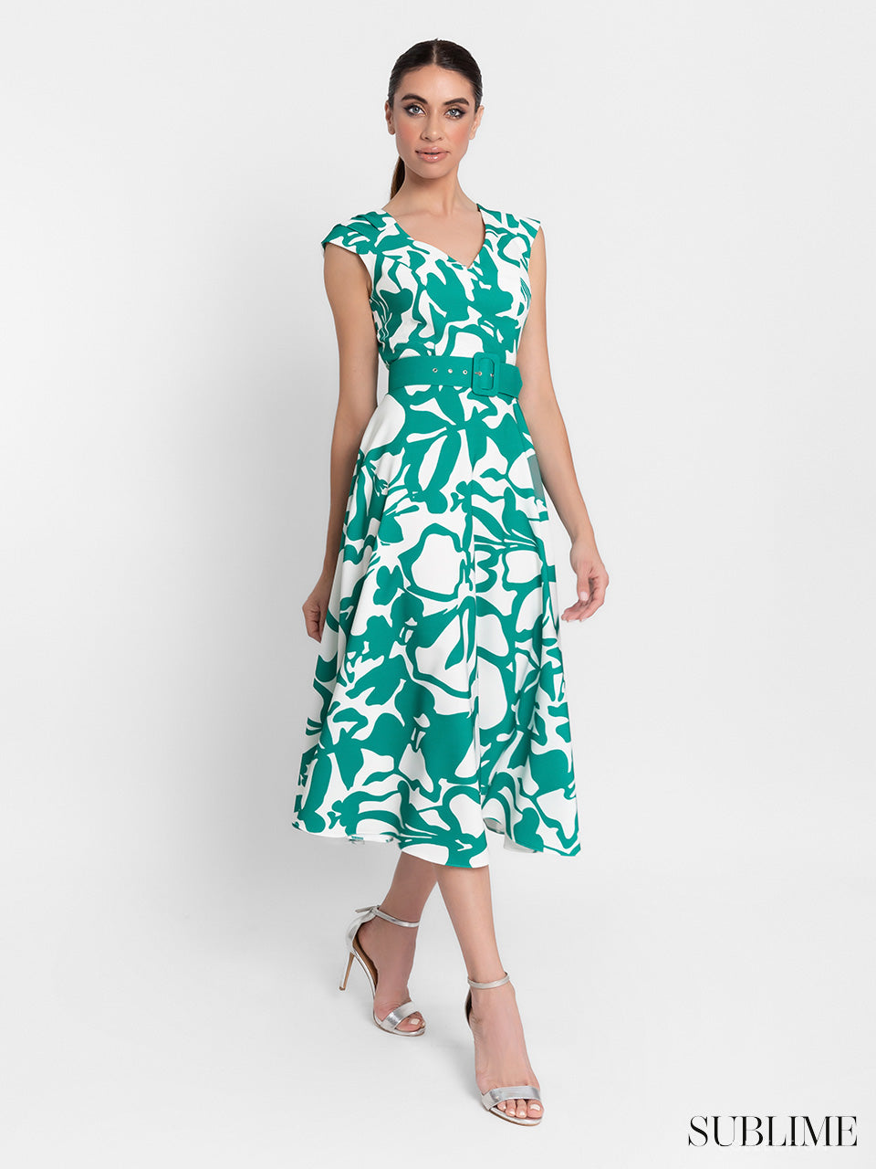 Vestido midi estampado royal de escote en pico manga corta y cinturón