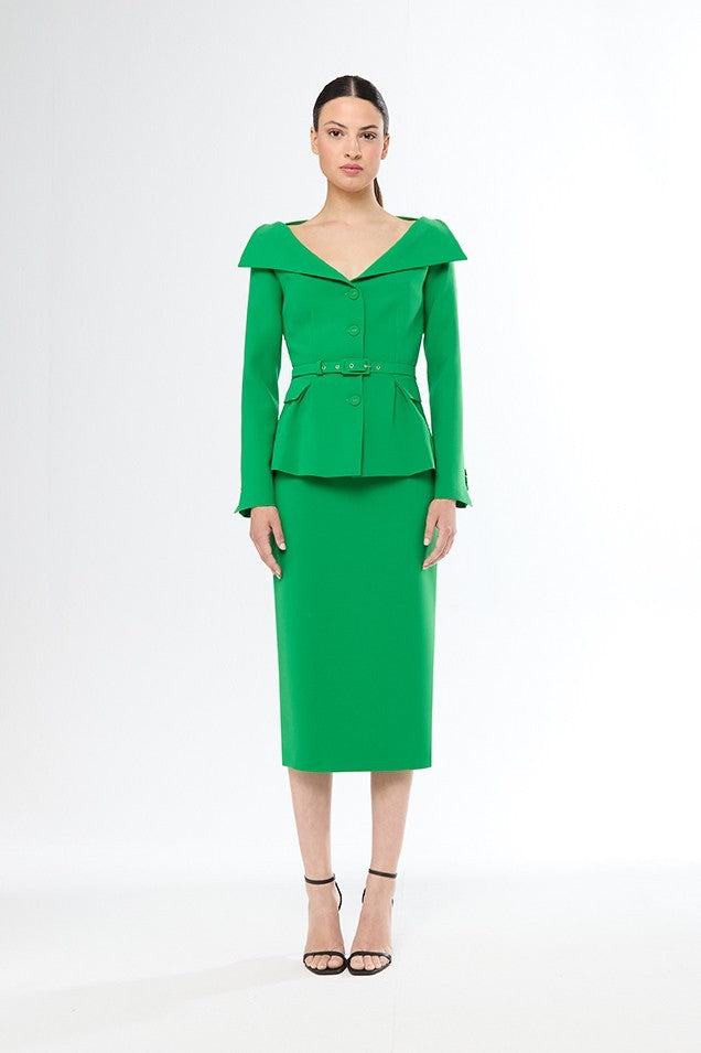 Chaqueta de botones con cinturón y solapas y falda larga recta