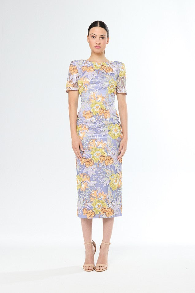 Conjunto de vestido recto estampado y capa de gasa asimétrica