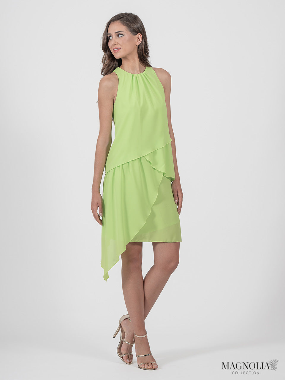 Vestido corto de gasa en capas con cuello redondo plisado sin manga