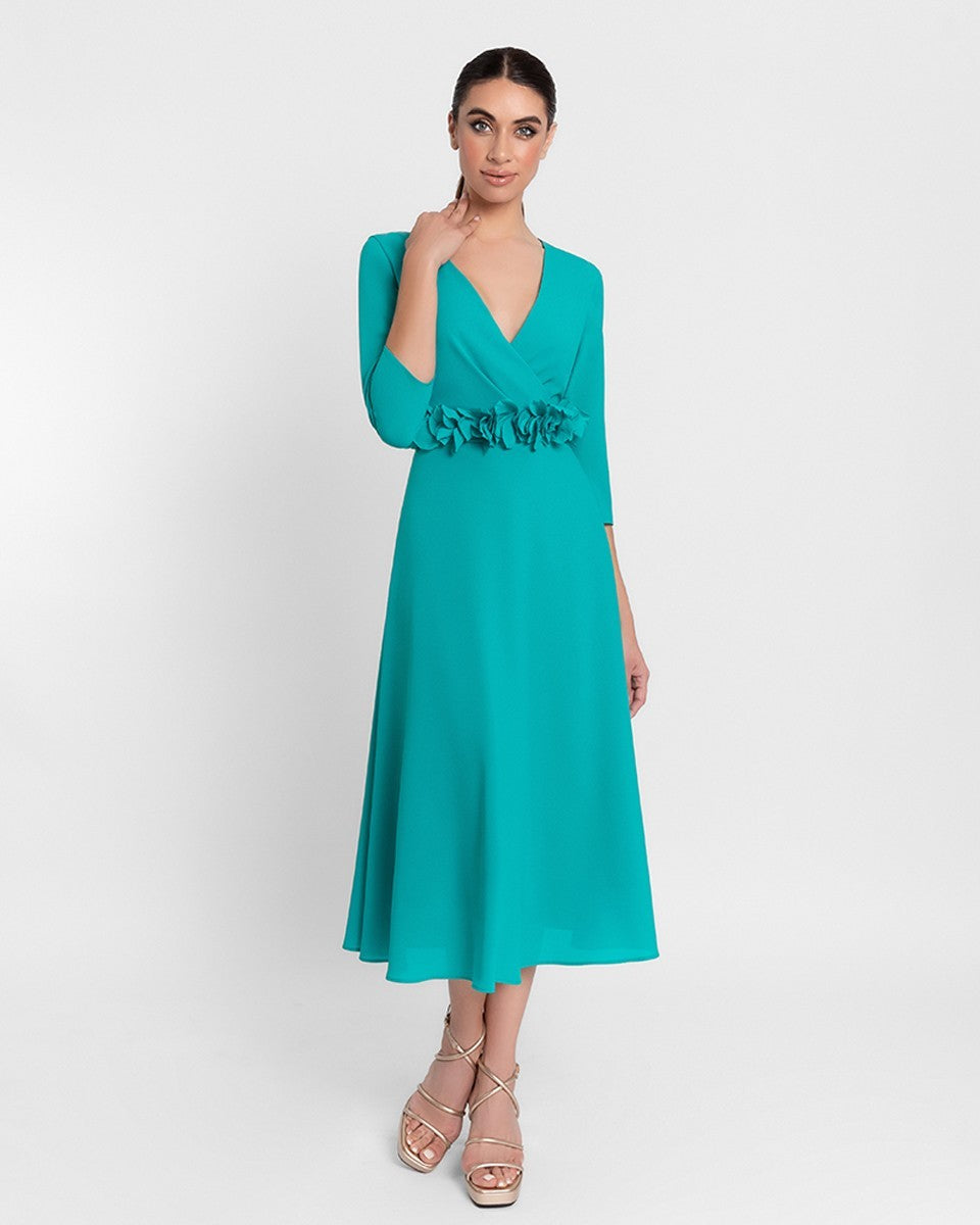 Vestido midi de gasa y crepe royal con escote cruzado y flores