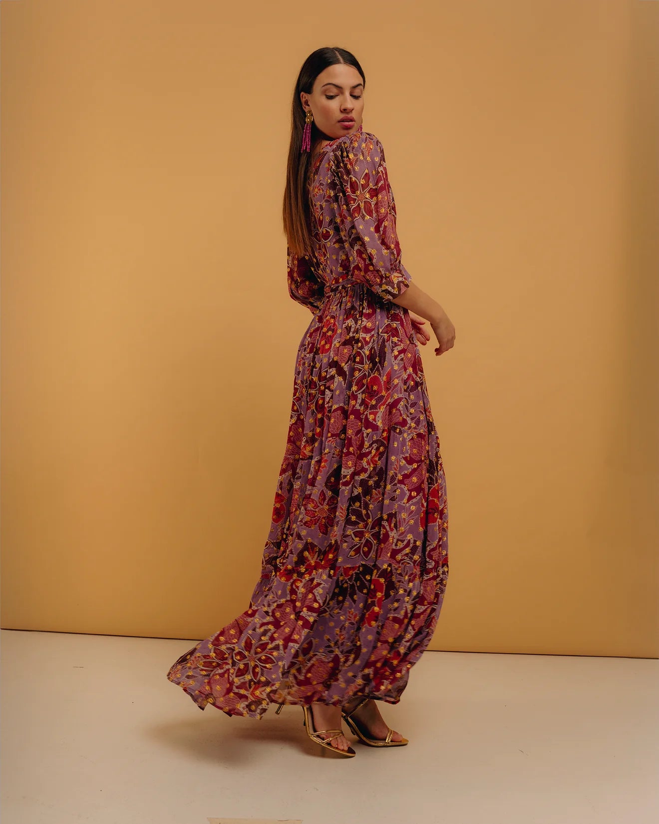 Vestido largo de Niza con escote en pico y lurex