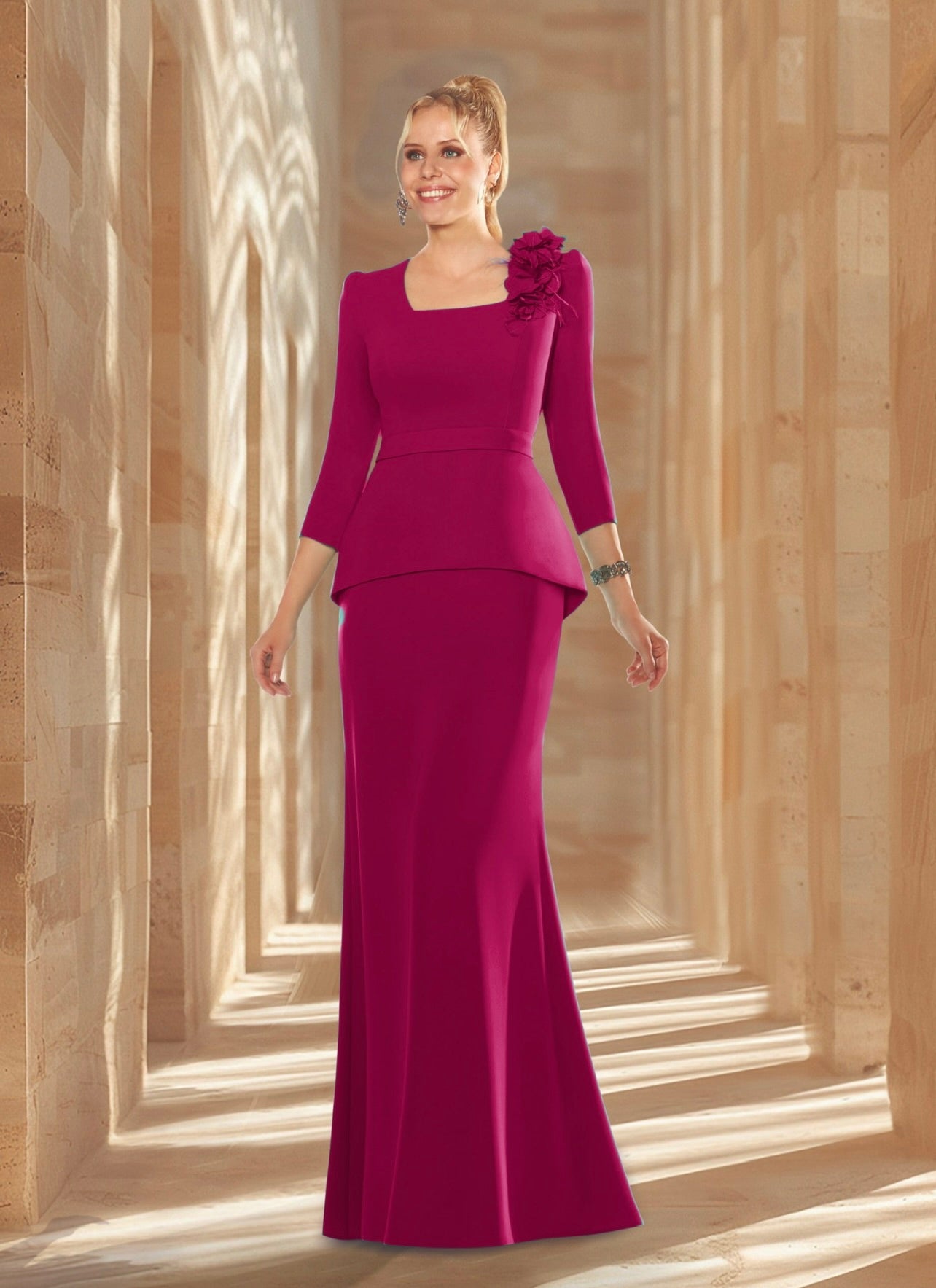 Vestido largo corte sirena de escote cuadrado con flor y peplum