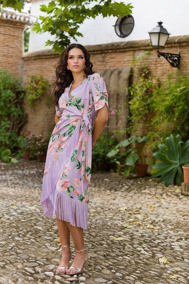 Midi-Wickelkleid mit Blumendruck, Fransen und Gigot-Ärmeln