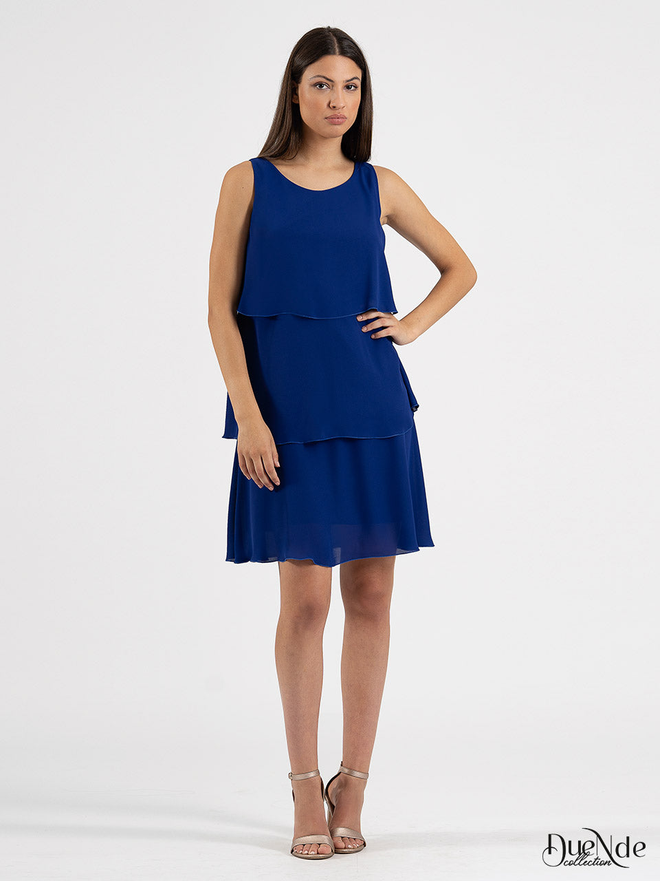 Short straight chiffon dress with sleeveless layers and round neckline