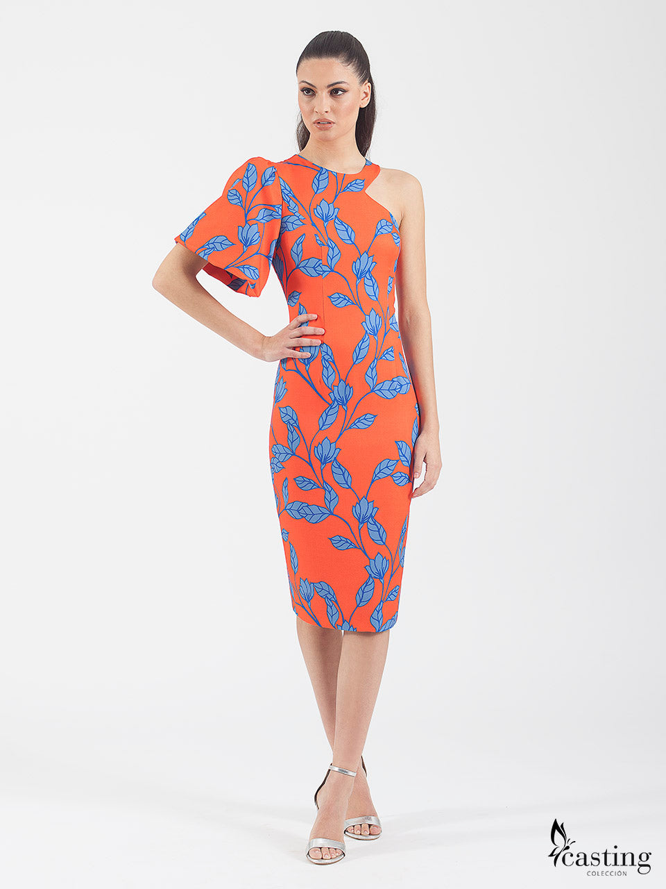 Printed sheath dress with asymmetrical sleeves and halter neckline 