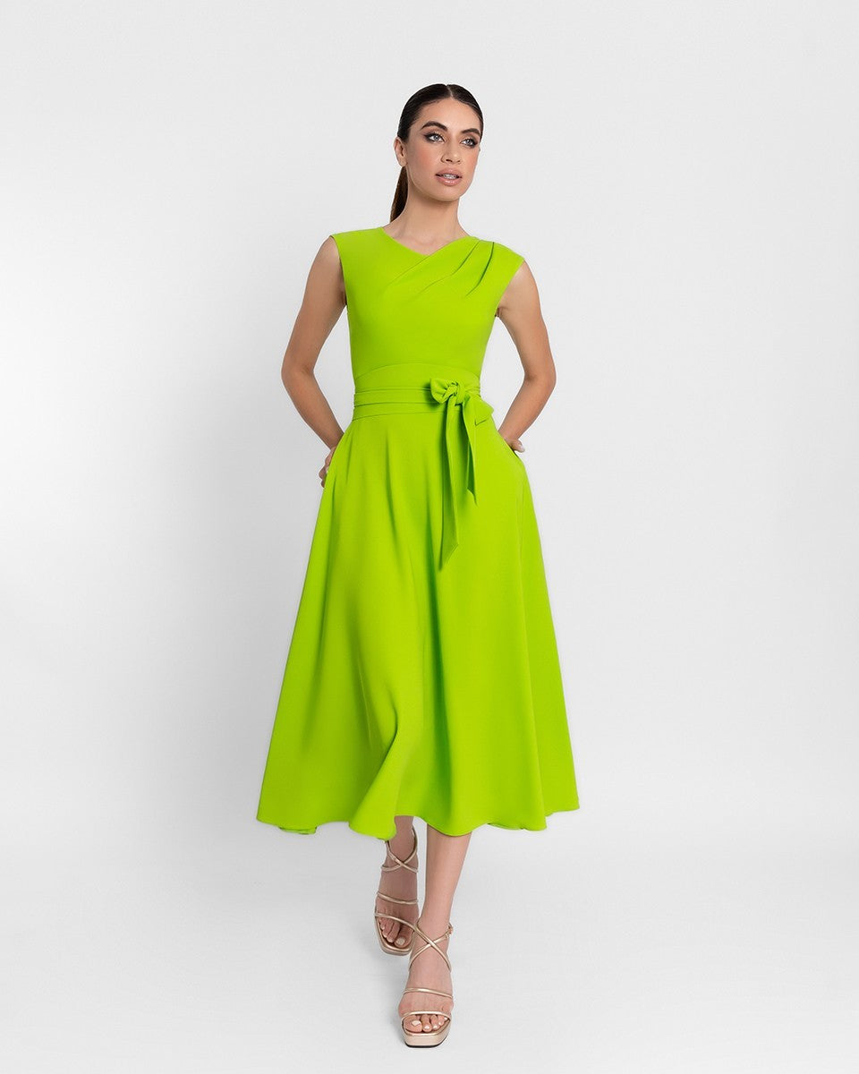 Vestido midi royal verde lima y cuello fruncido