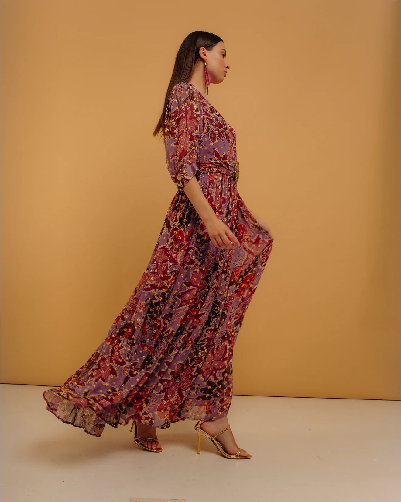 Nice long dress with V-neckline and lurex